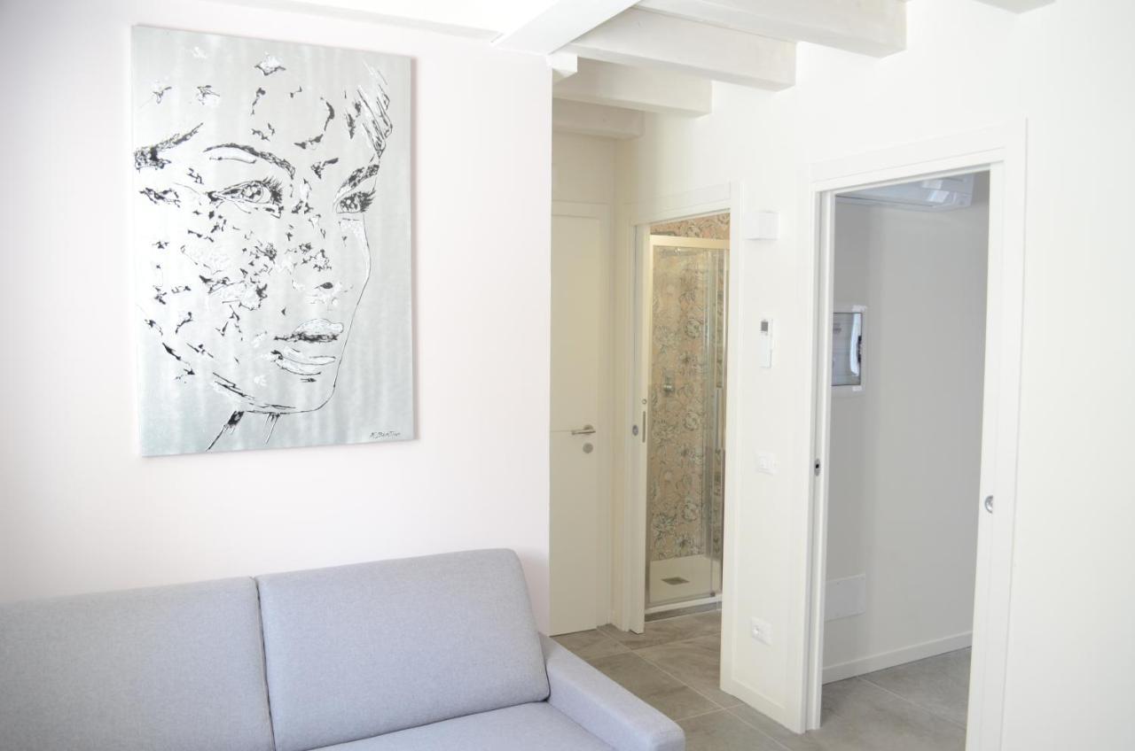 La Casa Incartata Daire Toscolano Maderno Dış mekan fotoğraf