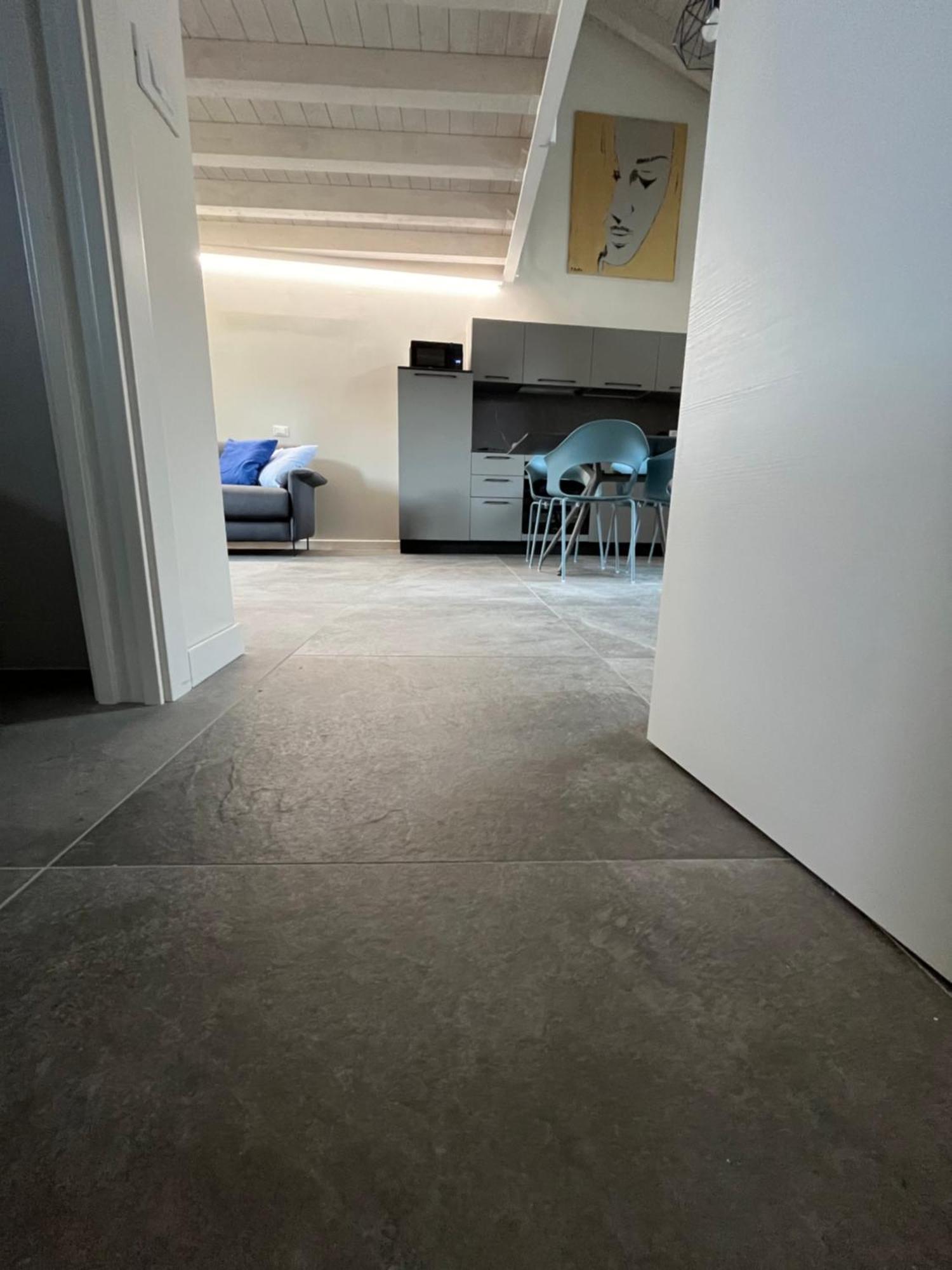 La Casa Incartata Daire Toscolano Maderno Dış mekan fotoğraf
